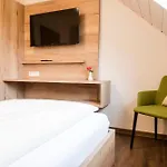 Landpension Birnthaler Guest house 3*